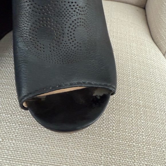 Coach Black Leather Jade Wedges, Size 8 - Picture 2 of 9